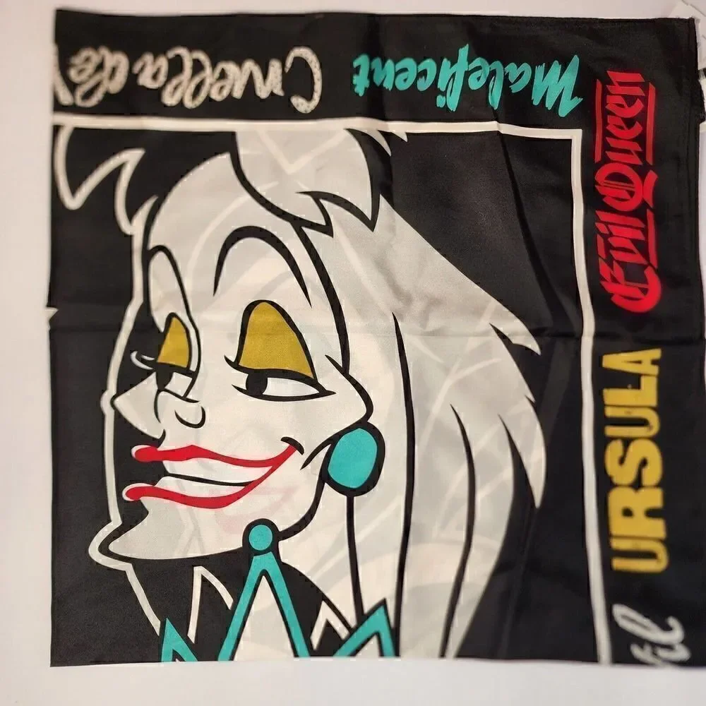 NWT CD141 Disney Limited Edition Coach Villains Print Silk Square Scarf